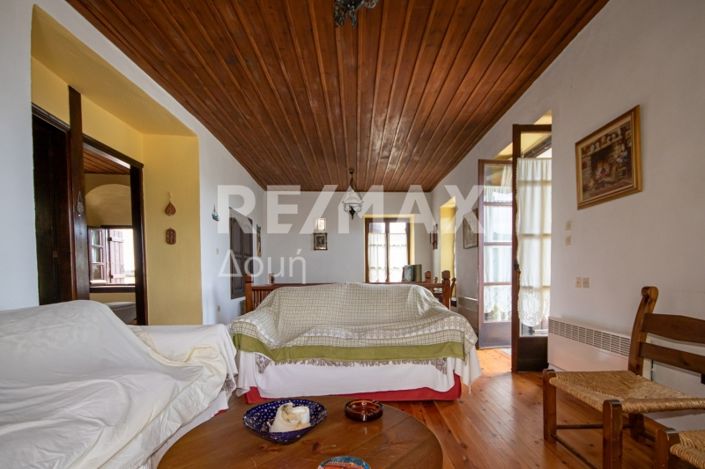Image No.53-3 Bed Maisonette for sale