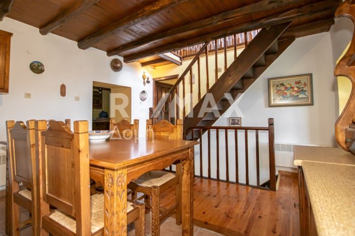 Image No.55-3 Bed Maisonette for sale