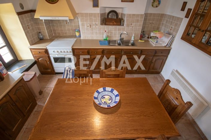 Image No.6-3 Bed Maisonette for sale