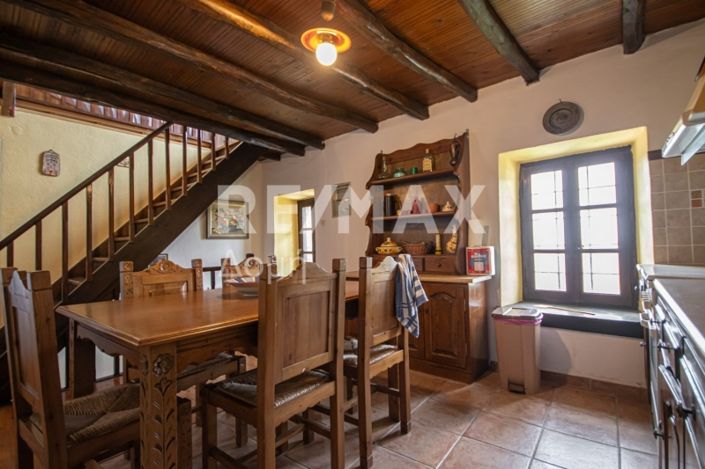 Image No.9-3 Bed Maisonette for sale