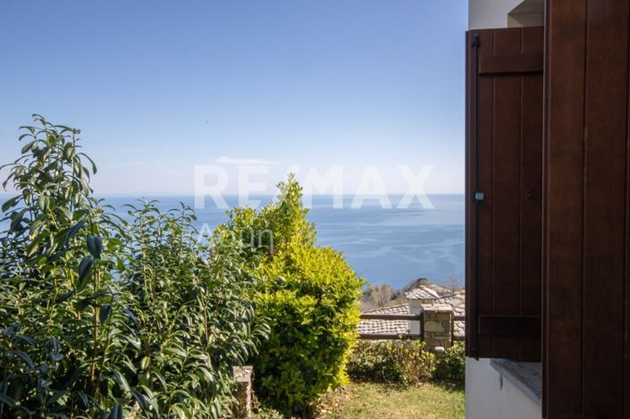 Image No.22-2 Bed Property for sale