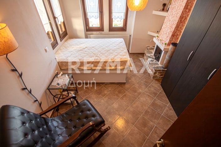 Image No.27-2 Bed Property for sale