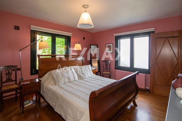 Image No.29-4 Bed Property for sale