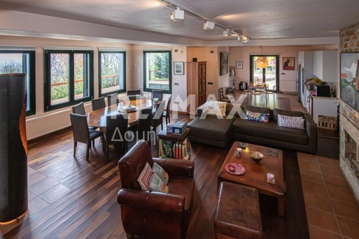 Image No.33-4 Bed Property for sale