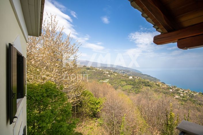 Image No.50-4 Bed Property for sale