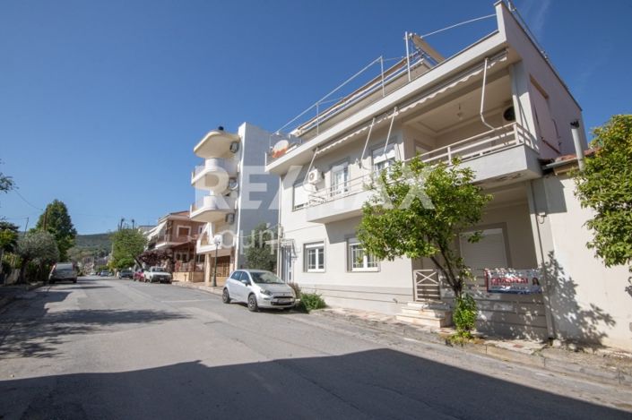 Image No.1-3 Bed Property for sale