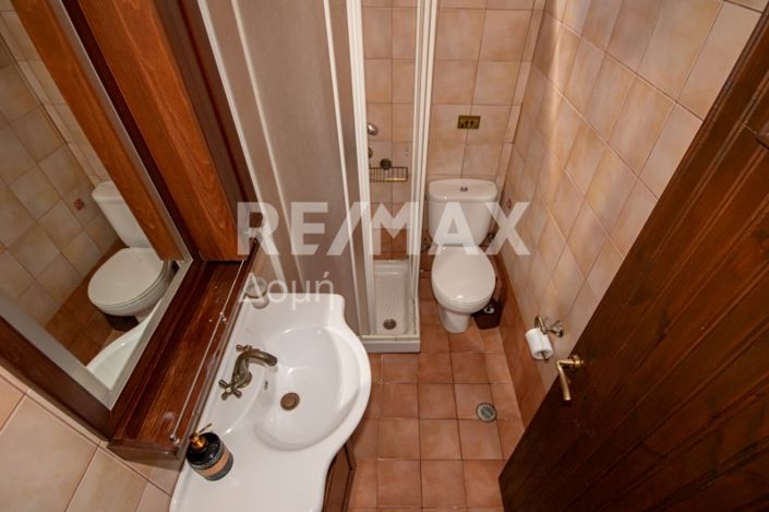 Image No.19-3 Bed Property for sale