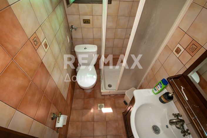 Image No.38-3 Bed Property for sale