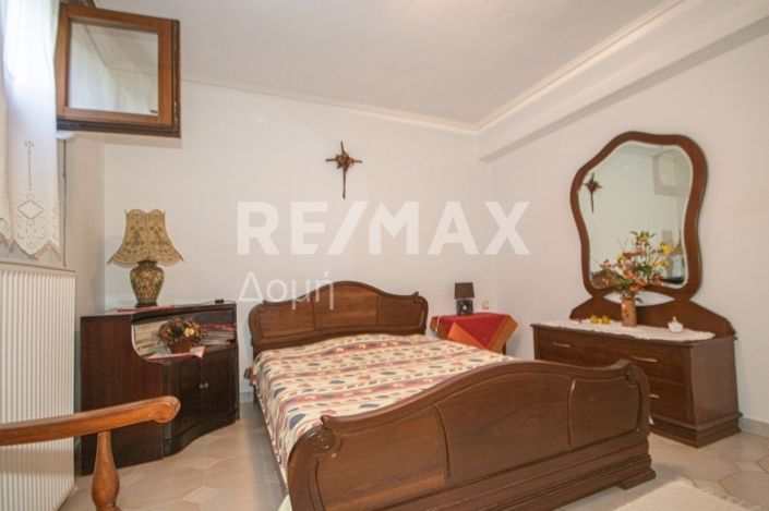 Image No.27-2 Bed House for sale