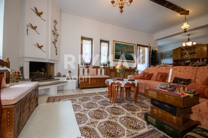 Image No.42-2 Bed House for sale