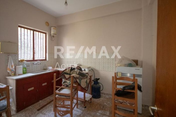 Image No.39-20 Bed Hotel for sale