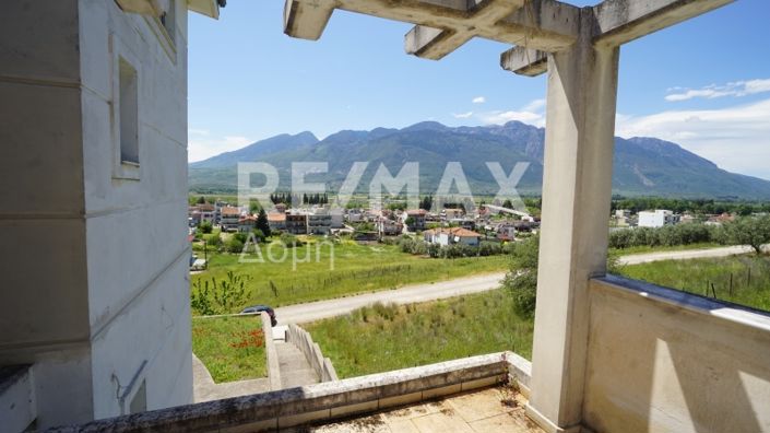 Image No.28-4 Bed Property for sale