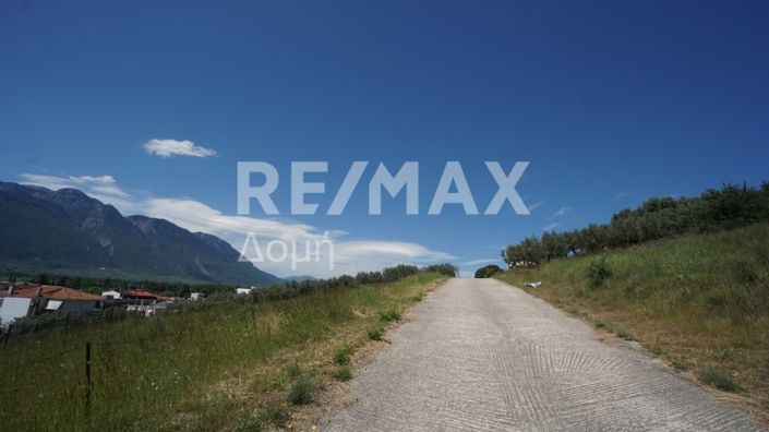 Image No.4-4 Bed Property for sale