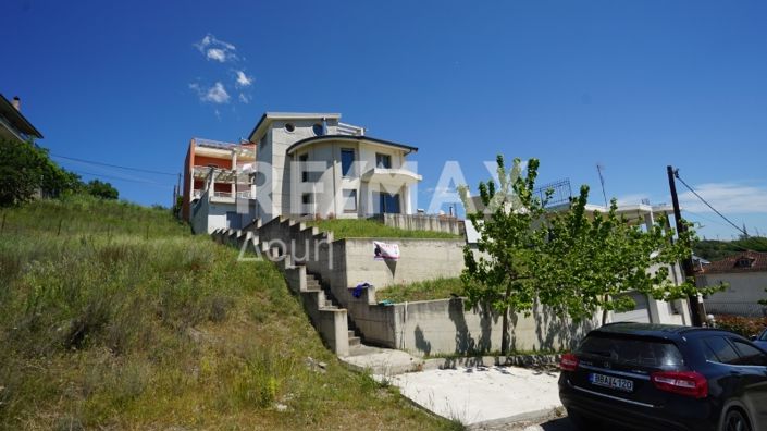 Image No.46-4 Bed Property for sale