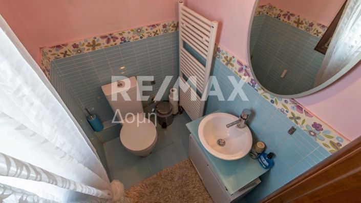 Image No.10-5 Bed Property for sale