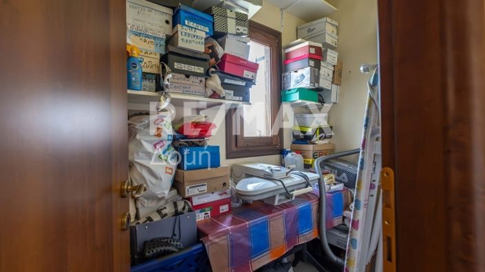 Image No.105-5 Bed Property for sale