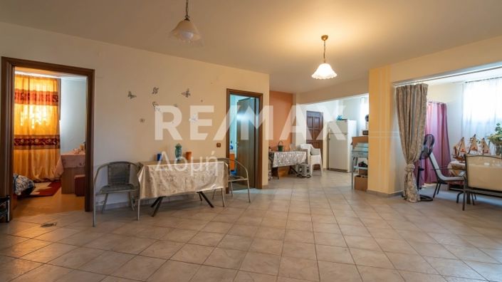 Image No.21-5 Bed Property for sale