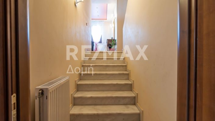 Image No.39-5 Bed Property for sale