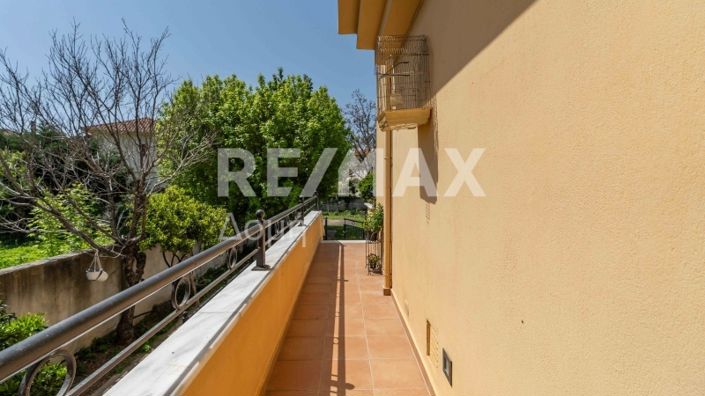 Image No.44-5 Bed Property for sale