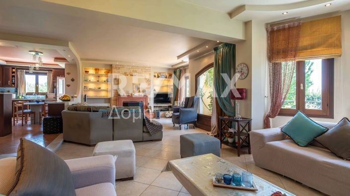 Image No.51-5 Bed Property for sale