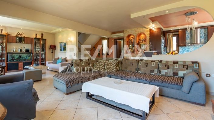 Image No.55-5 Bed Property for sale