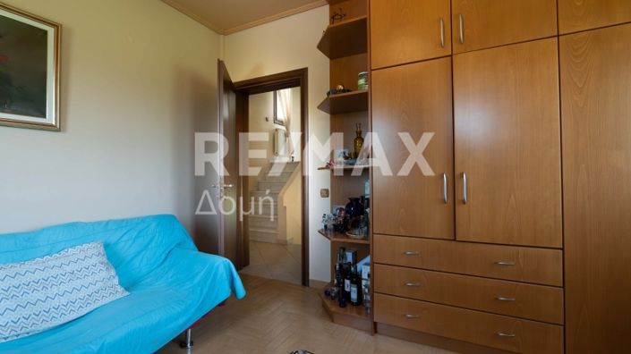 Image No.64-5 Bed Property for sale