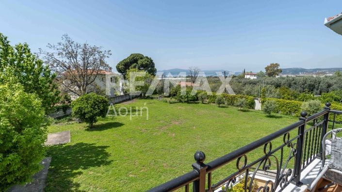 Image No.76-5 Bed Property for sale