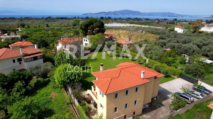 Image No.90-5 Bed Property for sale