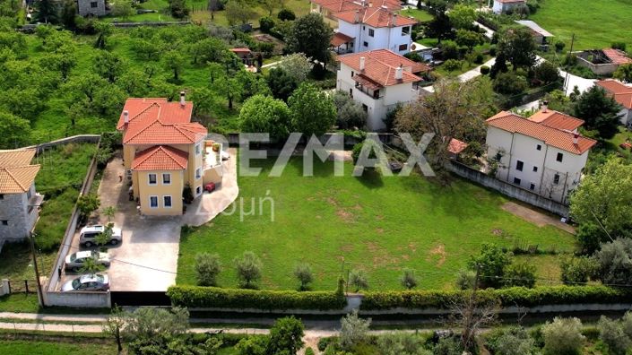 Image No.91-5 Bed Property for sale