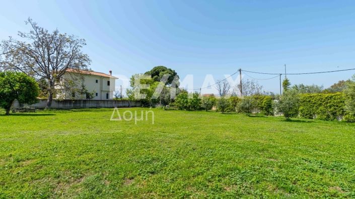 Image No.99-5 Bed Property for sale