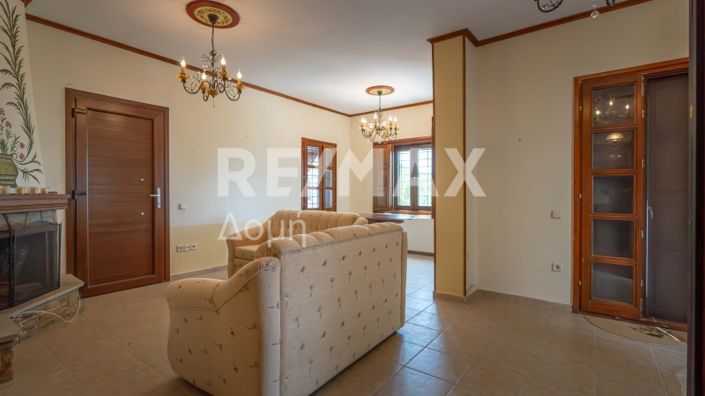 Image No.26-2 Bed Maisonette for sale