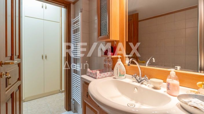 Image No.40-2 Bed Maisonette for sale