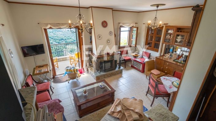 Image No.51-2 Bed Maisonette for sale