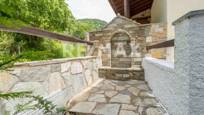 Image No.67-2 Bed Maisonette for sale