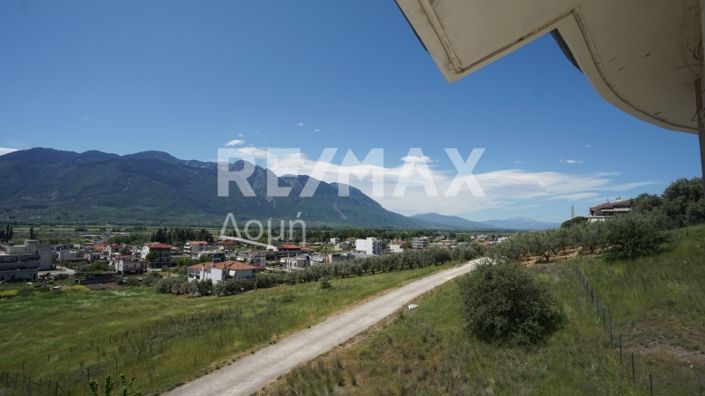 Image No.11-4 Bed Property for sale