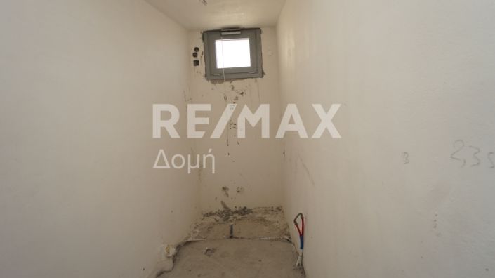 Image No.52-4 Bed Property for sale