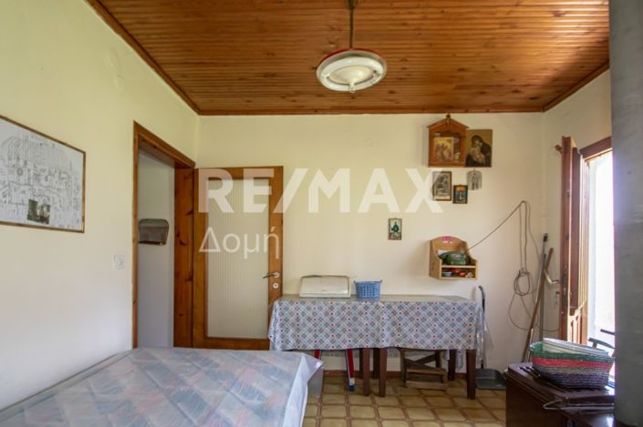 Image No.16-2 Bed Property for sale