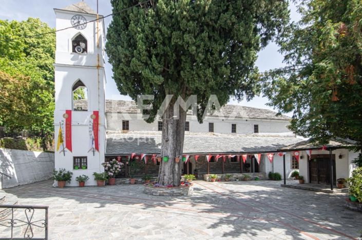 Image No.24-2 Bed Property for sale