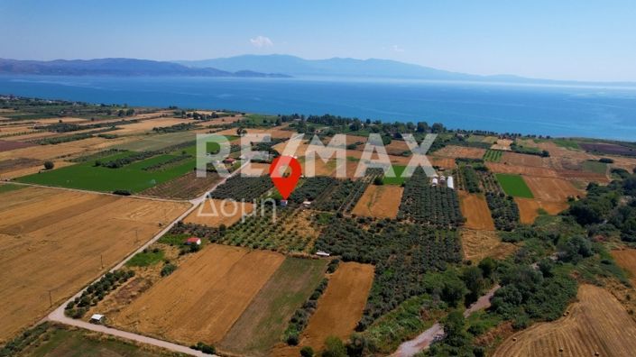 Image No.2-Maison de 2 chambres à vendre à Magnésie