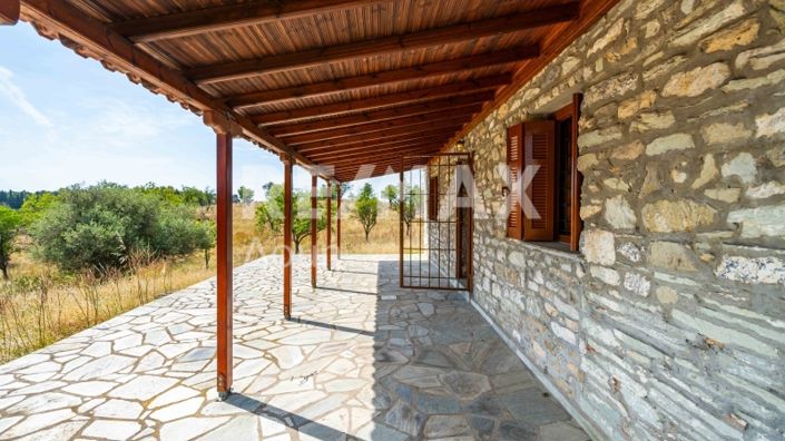 Image No.10-1 Bed Property for sale