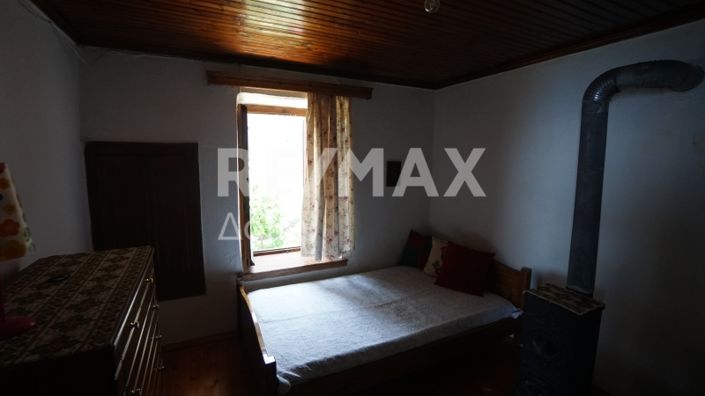 Image No.37-2 Bed Property for sale