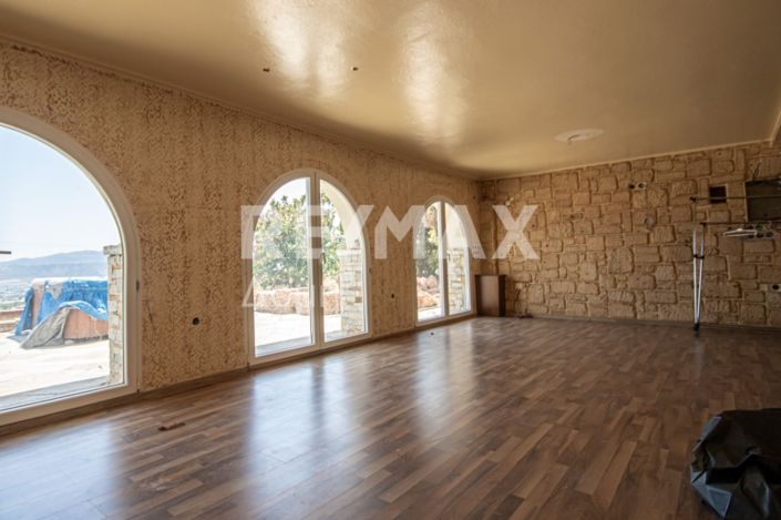 Image No.11-5 Bed Maisonette for sale