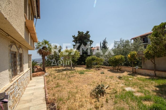 Image No.13-5 Bed Maisonette for sale