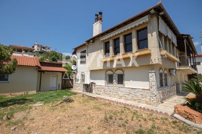 Image No.29-5 Bed Maisonette for sale