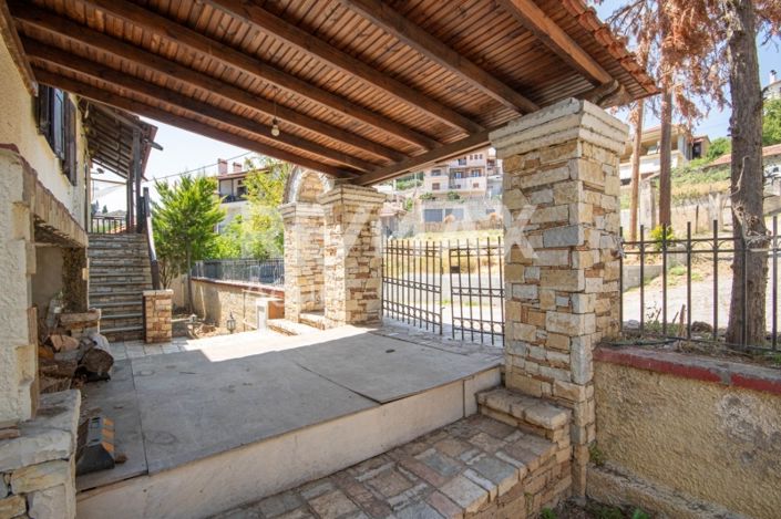 Image No.40-5 Bed Maisonette for sale