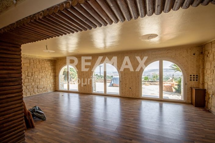 Image No.5-5 Bed Maisonette for sale