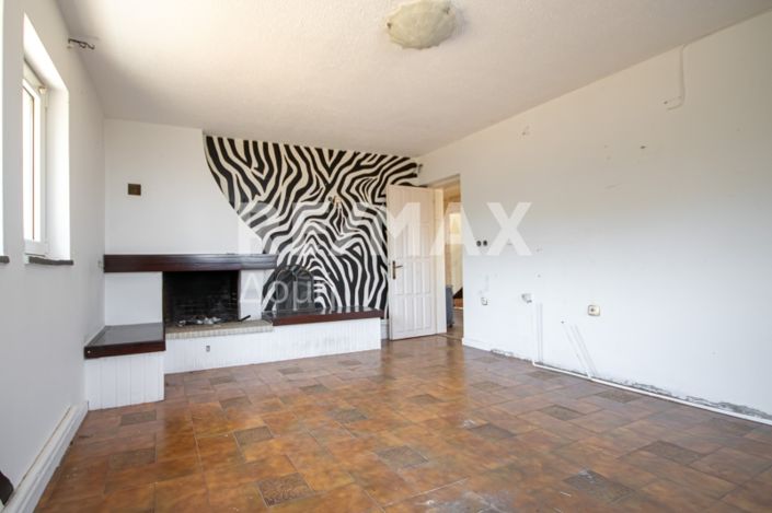 Image No.56-5 Bed Maisonette for sale