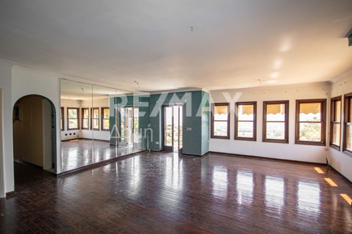 Image No.64-5 Bed Maisonette for sale