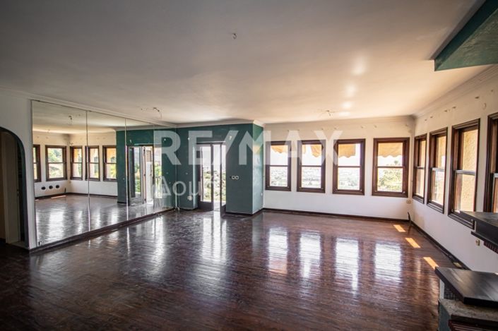 Image No.70-5 Bed Maisonette for sale