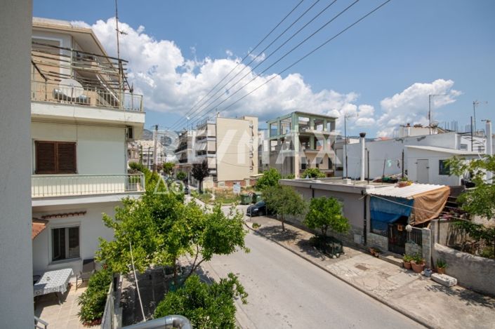 Image No.27-2 Bed Maisonette for sale